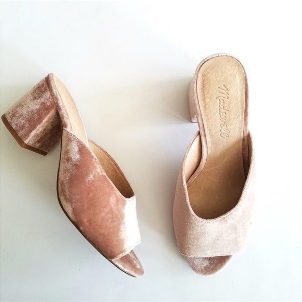 Madewell Beatriz Mule in pink velvet